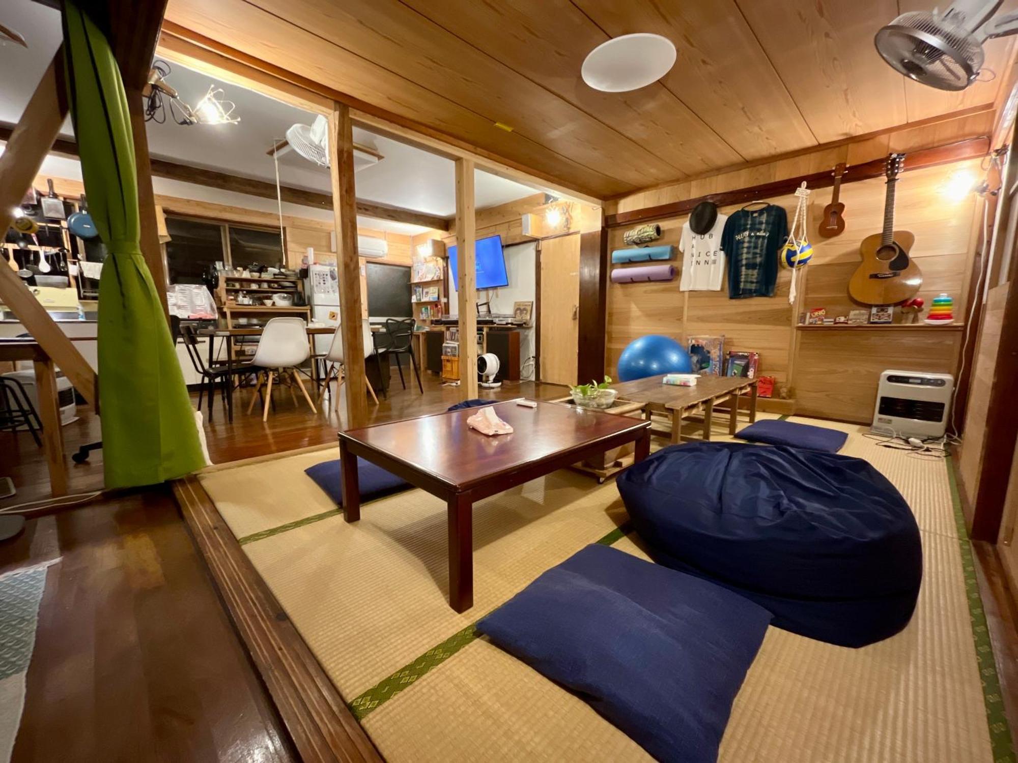 奄美ゲストハウス Hub A Nice Inn Setouchi  Eksteriør billede